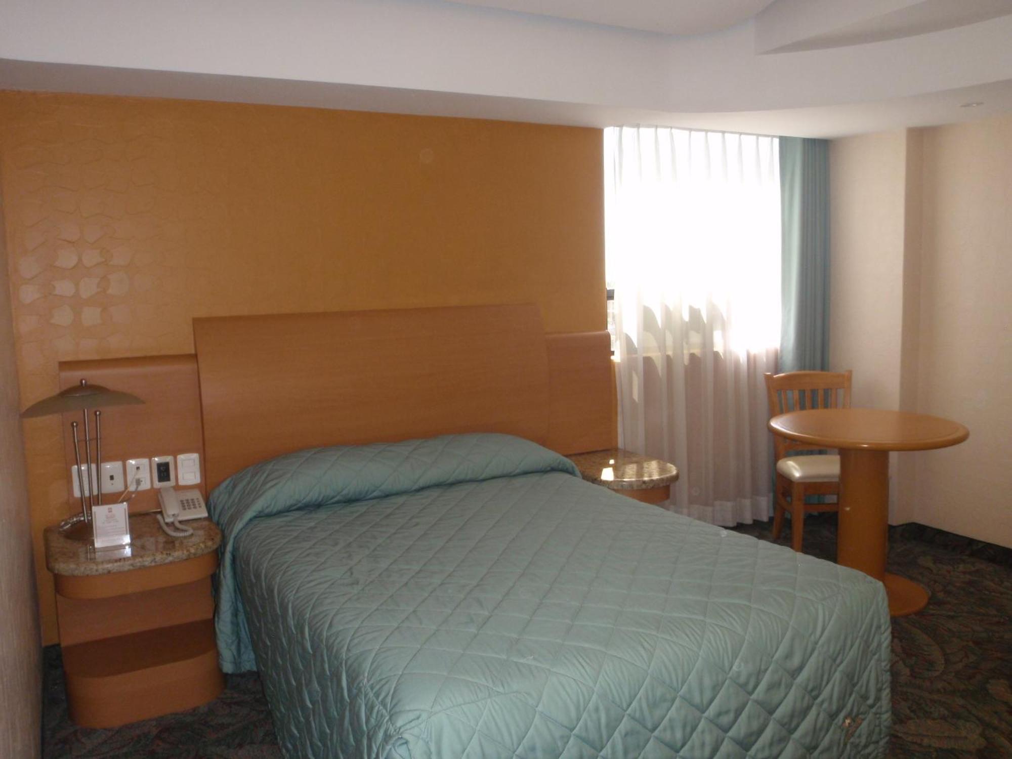 Hotel Plaza Las Fuentes San Juan San Juan Cuautlancingo Kültér fotó